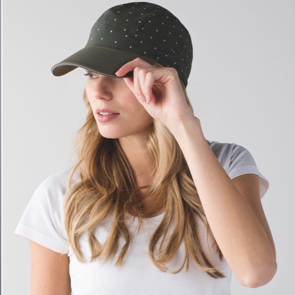 Lululemon hat - Picture 3 of 5